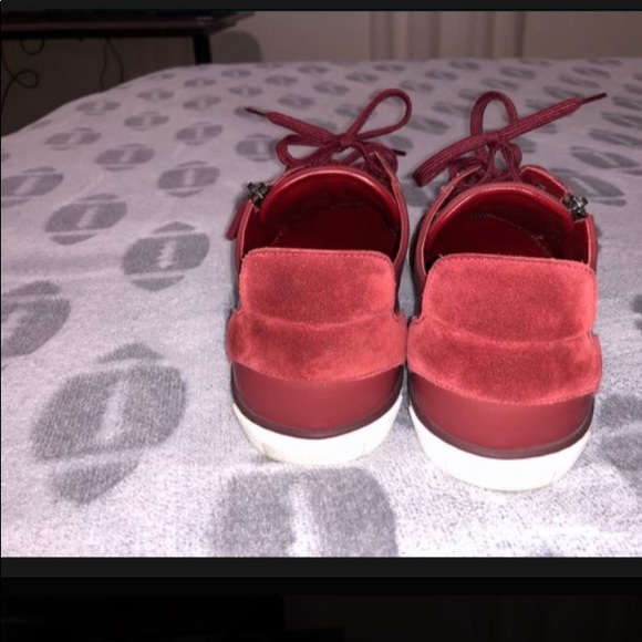 Real Louis Vuitton shoes authentic only worn once - Picture 3 of 5